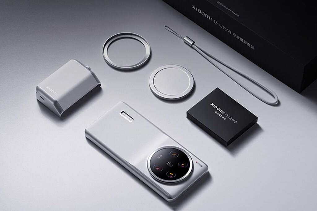 Entdecken Sie das Xiaomi 13 Ultra Fotografie-Kit in der weißen Edition