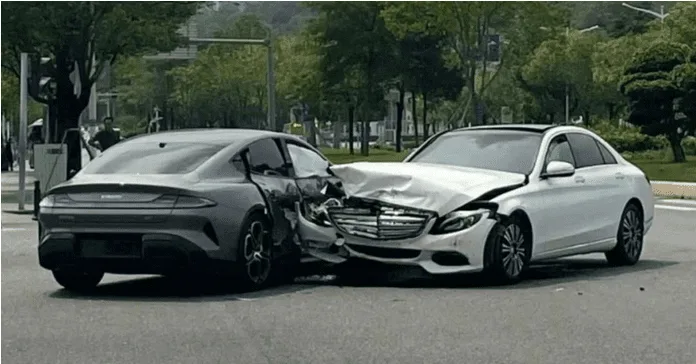 Xiaomi SU7 Unfall

Erfahren Sie mehr über das erste gemeldete Unfallereignis mit dem Xiaomi SU7 Elektroauto und die Folgen für beide Fahrzeuge.