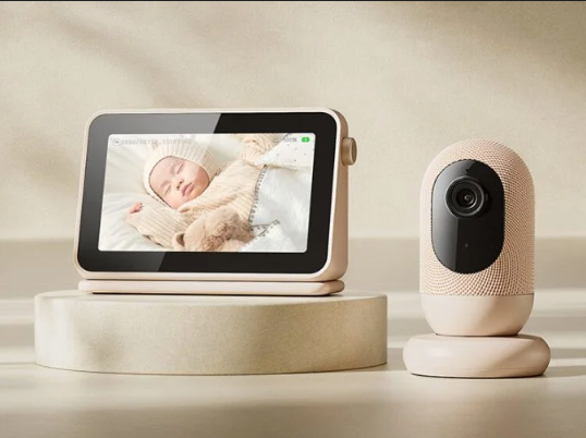 Erfahren Sie alles über die neueste Smart Camera für Babys von Xiaomi und die lustige Audio-Emojis-Funktion in der Google Phone App. Plus, wie OpenAI die Kontrolle über Ihre ChatGPT-Erfahrung verbessert.