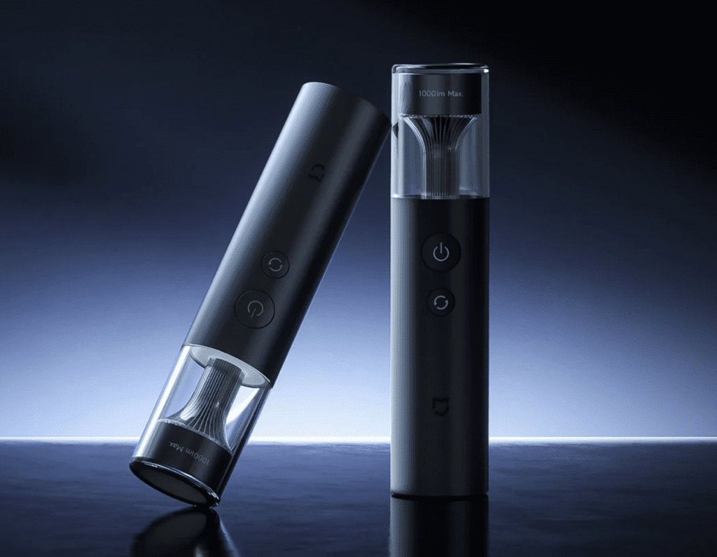 Entdecke die neue Mijia multifunktionale tragbare Taschenlampe von Xiaomi mit 1000 Lumen, 30 Stunden Akkulaufzeit und IP65-Zertifizierung.
