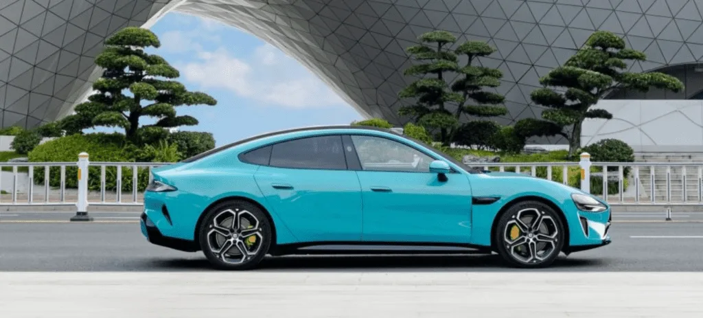 Xiaomi SU7 NovemberXiaomi plant, über 100.000 Einheiten des Elektroautos SU7 bis November auszuliefern und hat ambitionierte Produktionsziele erreicht.