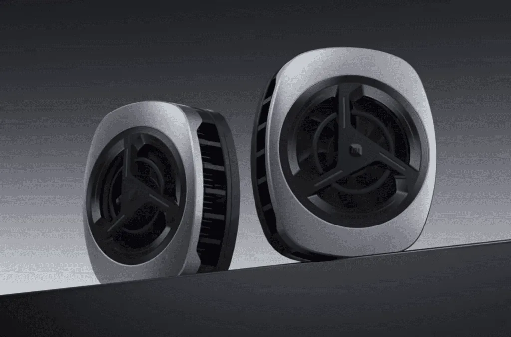 Die Xiaomi Magnetic Cooling Back Clip sorgt für effektive Smartphone-Kühlung, ideal für intensives Gaming oder Streaming.