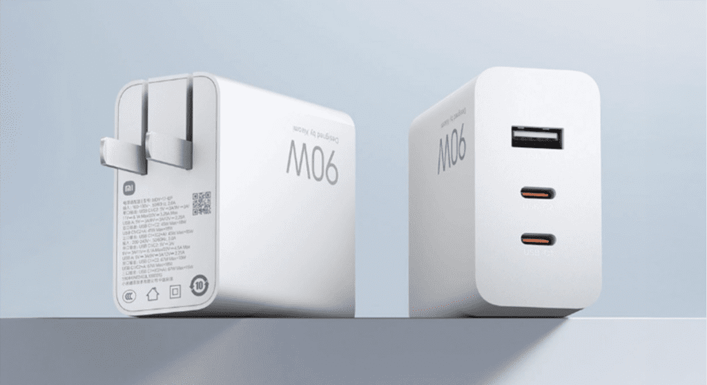 Das neue Xiaomi 90W GaN Ladegerät bietet schnelles Aufladen, drei Anschlüsse und ein kompaktes Design für maximale Flexibilität unterwegs.