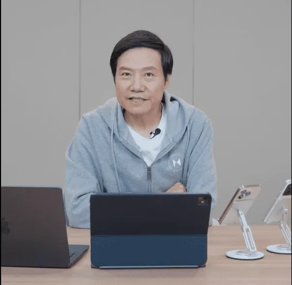 Xiaomi HyperConnect bringt Android-Apple Interoperabilität, bietet nahtlose Dateiübertragungen und ermöglicht Bildschirmfreigabe ohne zusätzliche Apps.