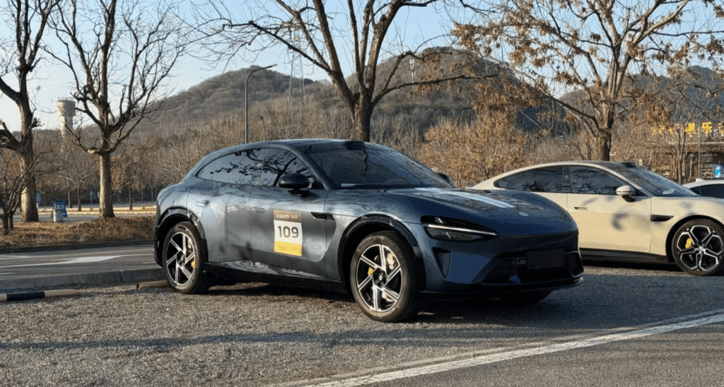 Der Xiaomi YU7 SUV überzeugt mit innovativem Design, leistungsstarken Elektromotoren und nachhaltiger Technologie – ein Meilenstein für Xiaomi.