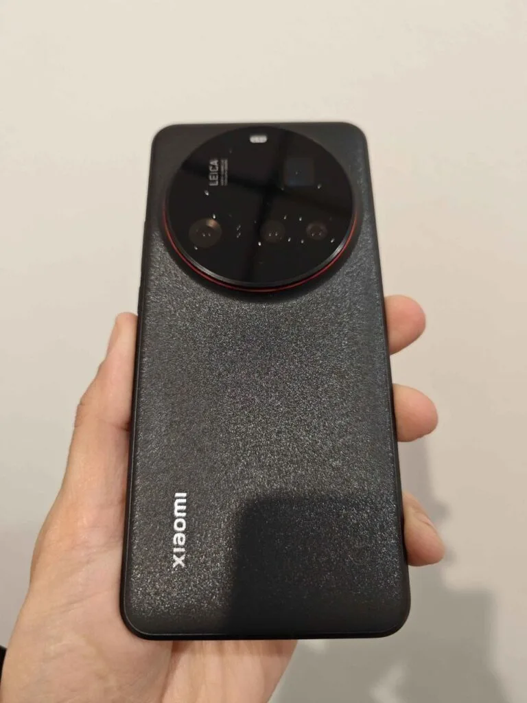 Das Xiaomi 15 Ultra entwickelt sich zu einem Meisterwerk aus Design und Technologie. Mit seinem revolutionären Kamerasystem,