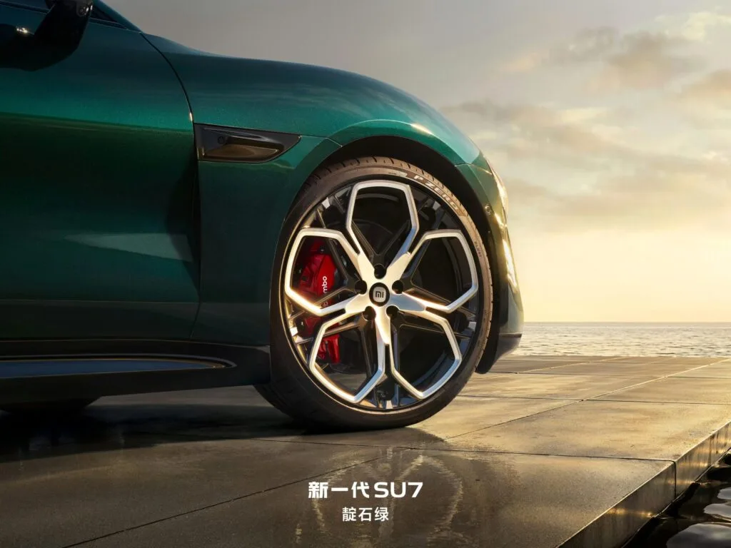 Xiaomi SU7 2026 Indigo Green. Der neue Xiaomi SU7 2026 in Indigo Green ist enthüllt! Entdecken Sie die faszinierende Farbe und alle Neuerungen des Elektroa